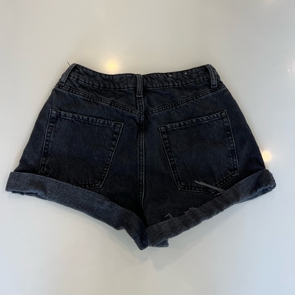 DYNAMITE Black High-Waisted Denim Jean Shorts US27 - Picture 2 of 3